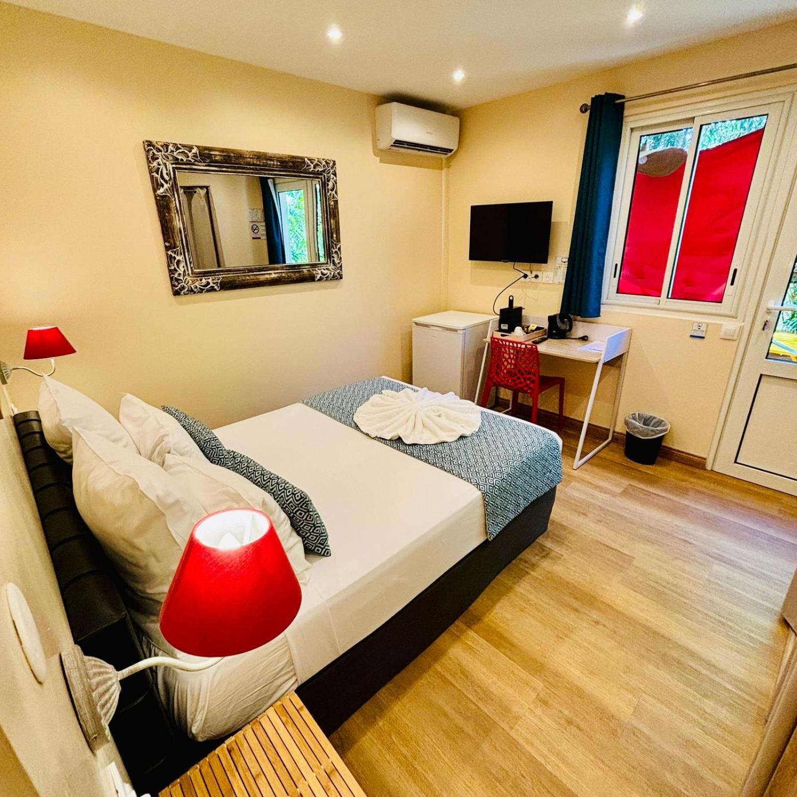 Hotel Coco Island サンジルレバン エクステリア 写真