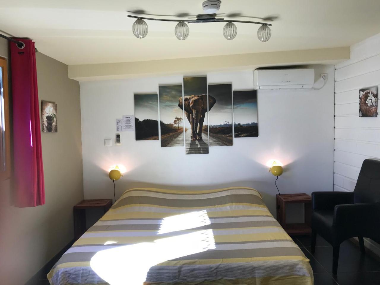 Hotel Coco Island サンジルレバン エクステリア 写真
